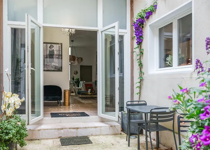 La Cour De L'opera - Prestiplace Collection * Tours