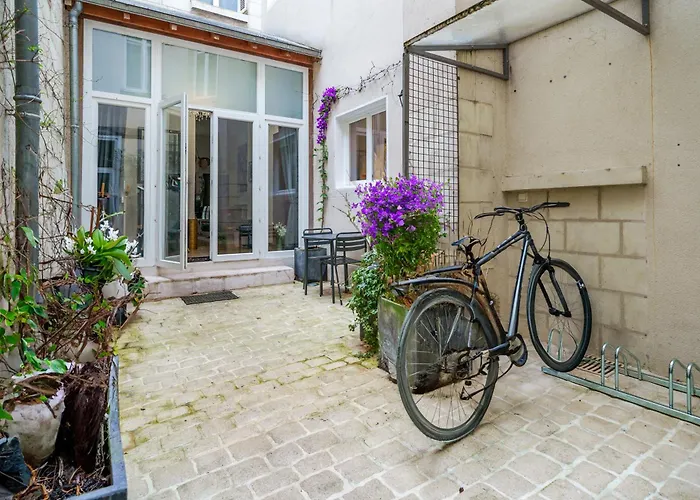 Villa La Cour De L'opera - Prestiplace Collection